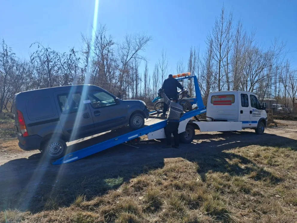 La camioneta Kangoo había sido robada en el barrio Cumelén, de Neuquén capital. Foto: gentileza.