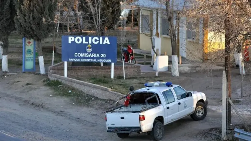 La joven se presentó en forma espontánea ante la comisaría N° 20 de Neuquén para confirmar que tanto ella como sus hijos se encontraban bien. Foto: archivo.