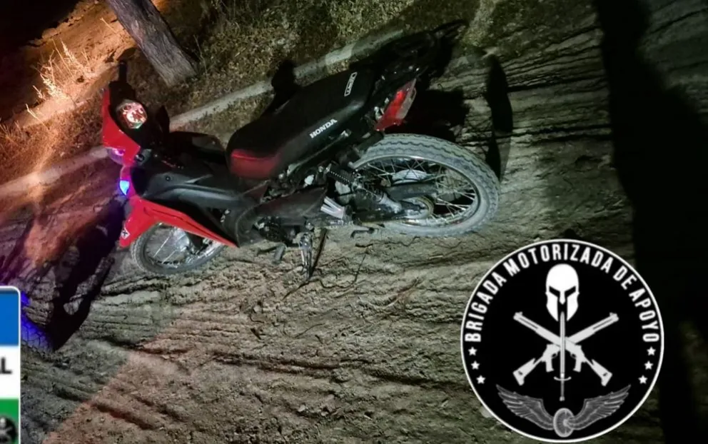 La moto, una Honda Wave de 110 cc, había sido robada en Neuquén a principios de mes. Foto: Policía de Río Negro.