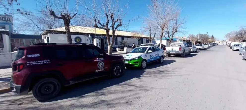 En este momento hay un gran despliegue policial en la comisaría 21. Foto (gentileza)
