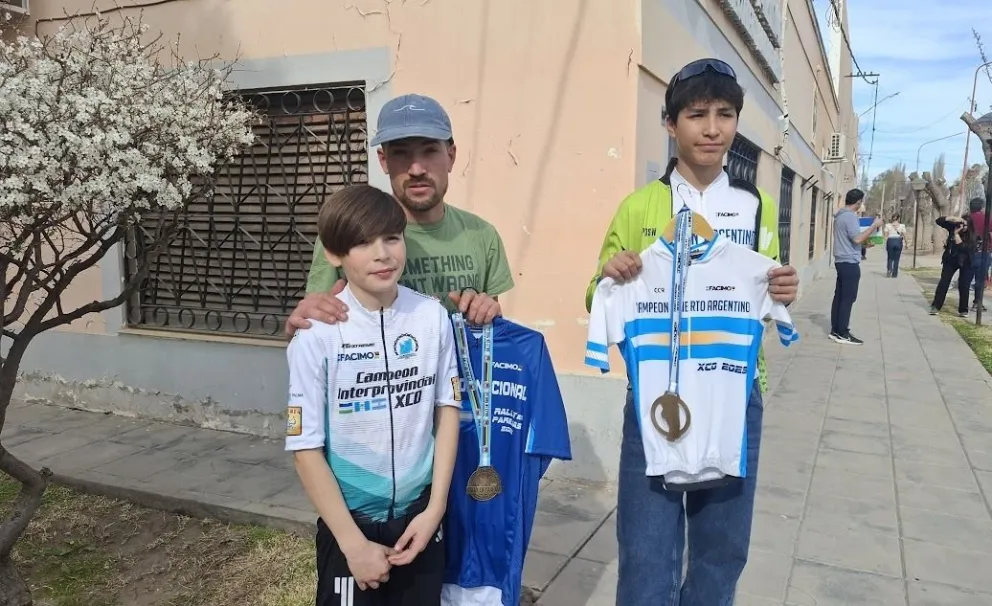 Con apenas 10 y 14 años, dos hermanos de Cordero pisan fuerte en el ciclismo nacional. | Foto Cipo360