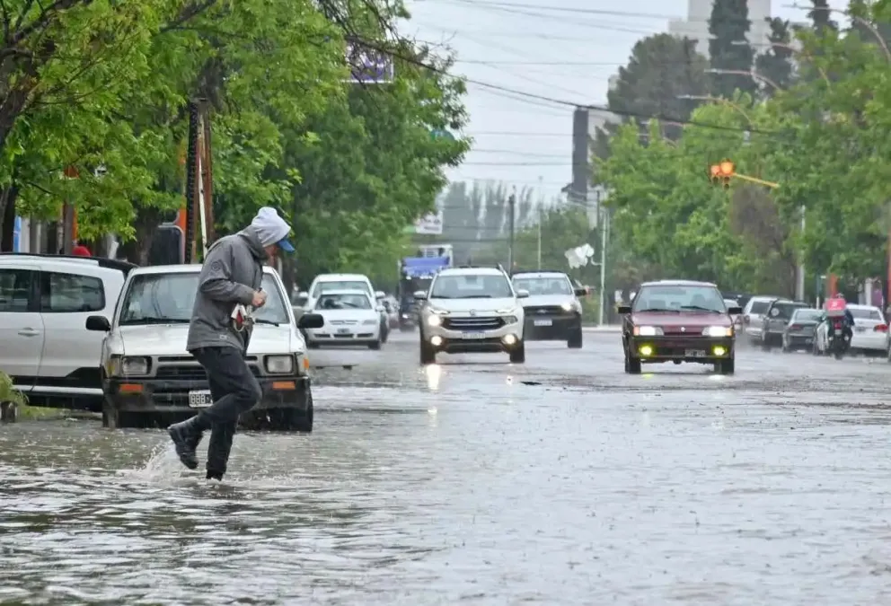 La fecha coincidiendo con la tradicional tormenta de Santa Rosa (imagen gentileza)