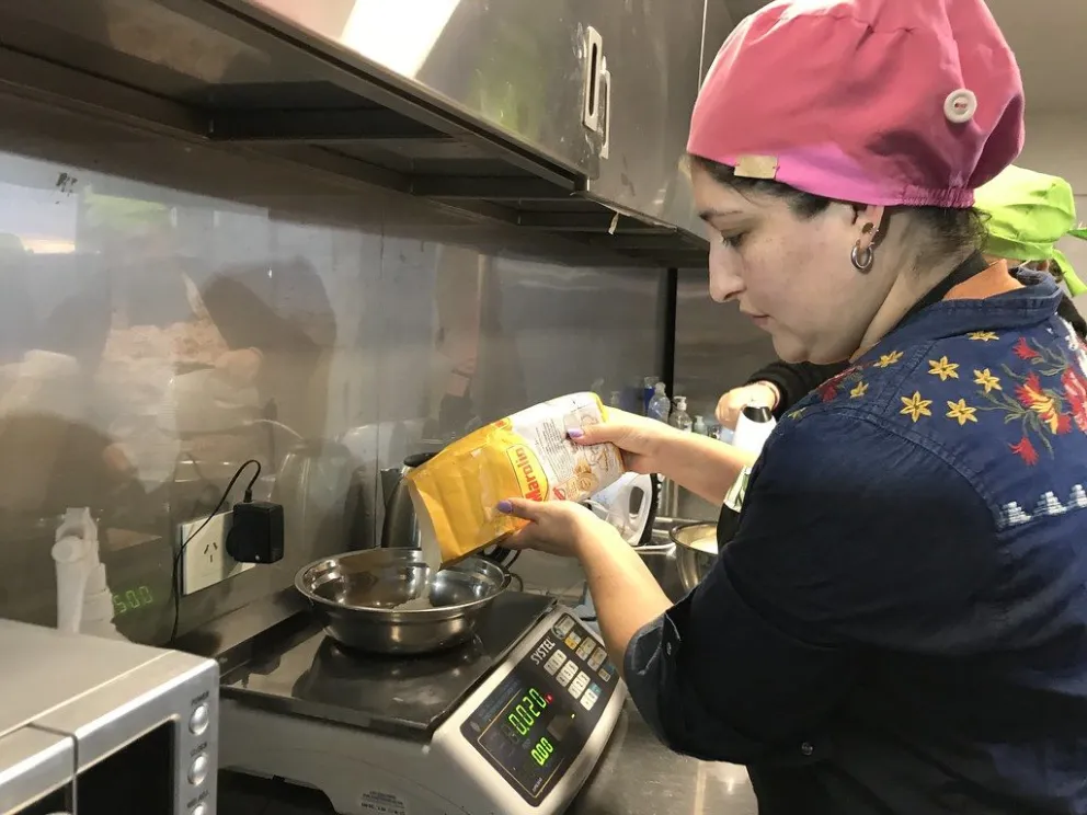 Las capacitaciones están pensadas para una salida laboral o para quienes prefieran comenzar un emprendimiento propio. Foto: Prensa Municipalidad de Cipolletti.