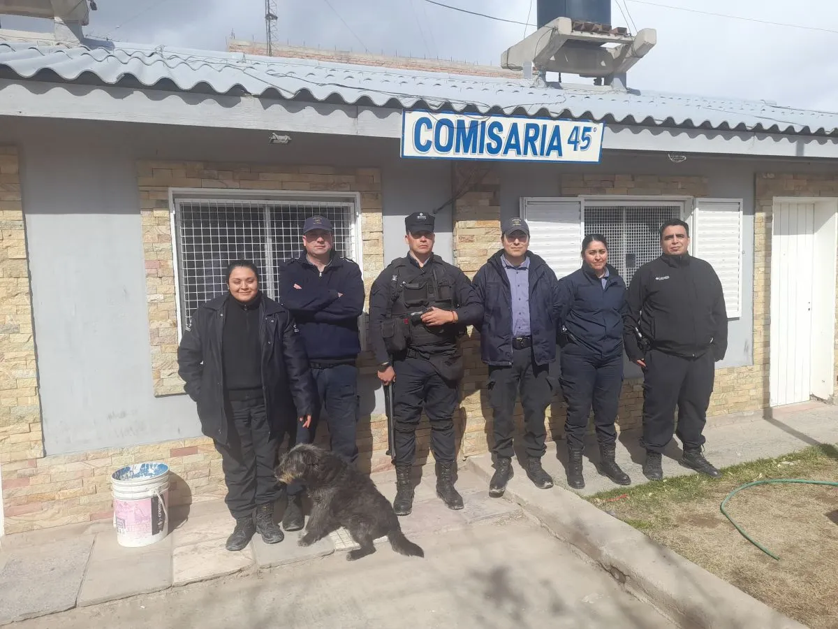 comisar&iacute;a 45 