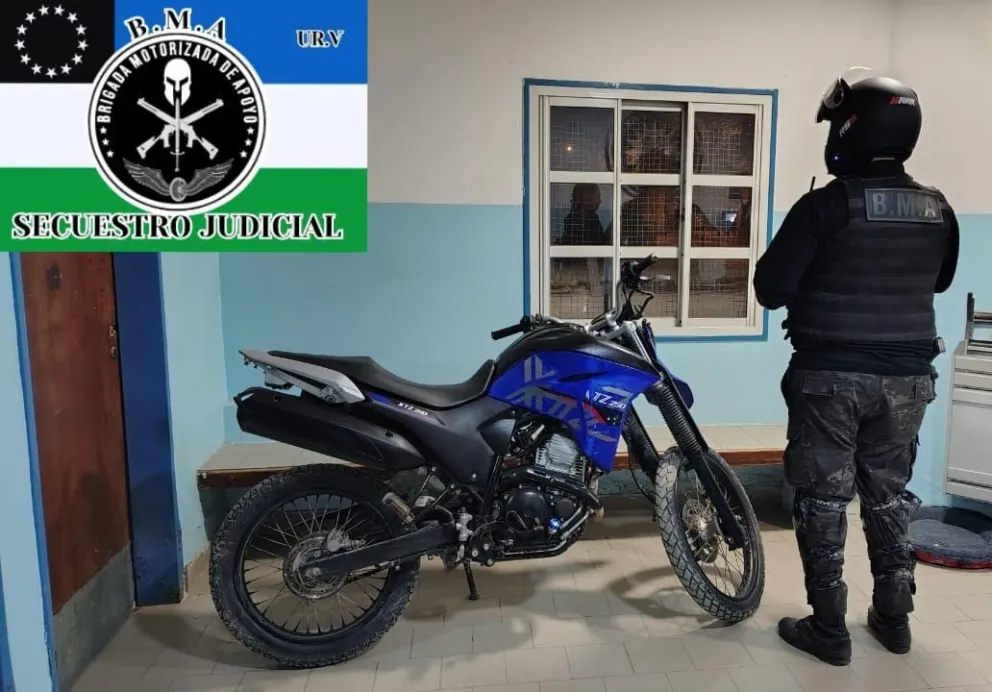 La moto tenía pedido de secuestro desde febrero de 2023, formulado en la ciudad de Buenos Aires. Foto: Policía Río Negro.