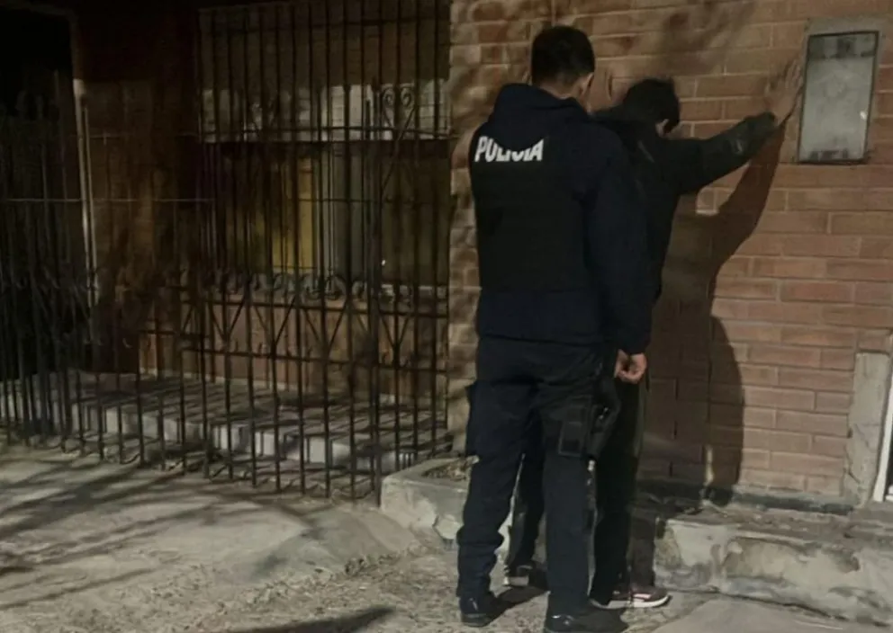 El detenido quedó a disposición de la fiscalía de turno. Foto: Policía de Río Negro.