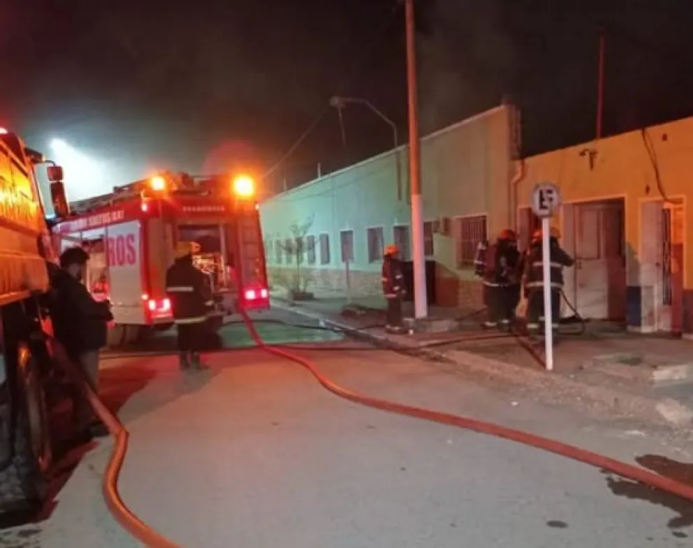 La clínica privada está ubicada en pleno centro de Cinco Saltos. Foto: gentileza.