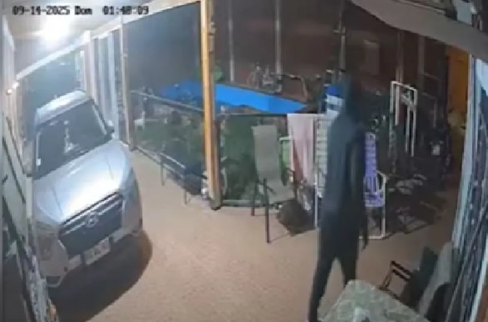 Sospechan que alguien pasó el dato de que la casa estaría vacía. | Foto captura cámara de seguridad
