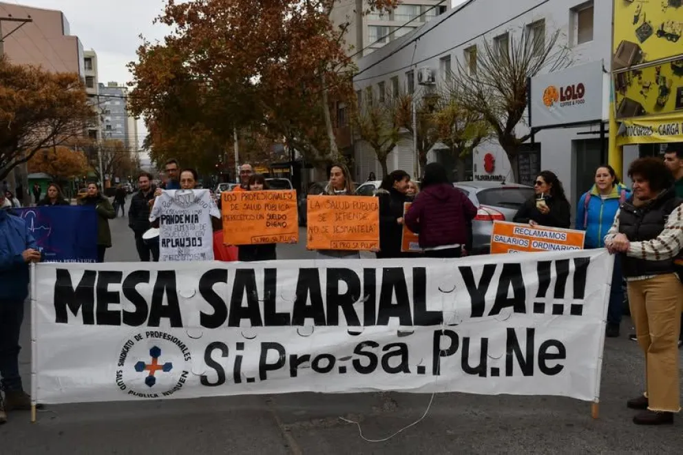 Hoy la concentración será a las 10 horas en el monumento San Martín. | Foto Siprosapune