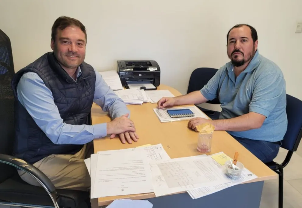 La Asociación Trabajadores del Estado (ATE) se reunió con el interventor del Instituto de Planificación y Promoción de la Vivienda de Río Negro (IPPV), Mariano Lavin. | Foto gentileza