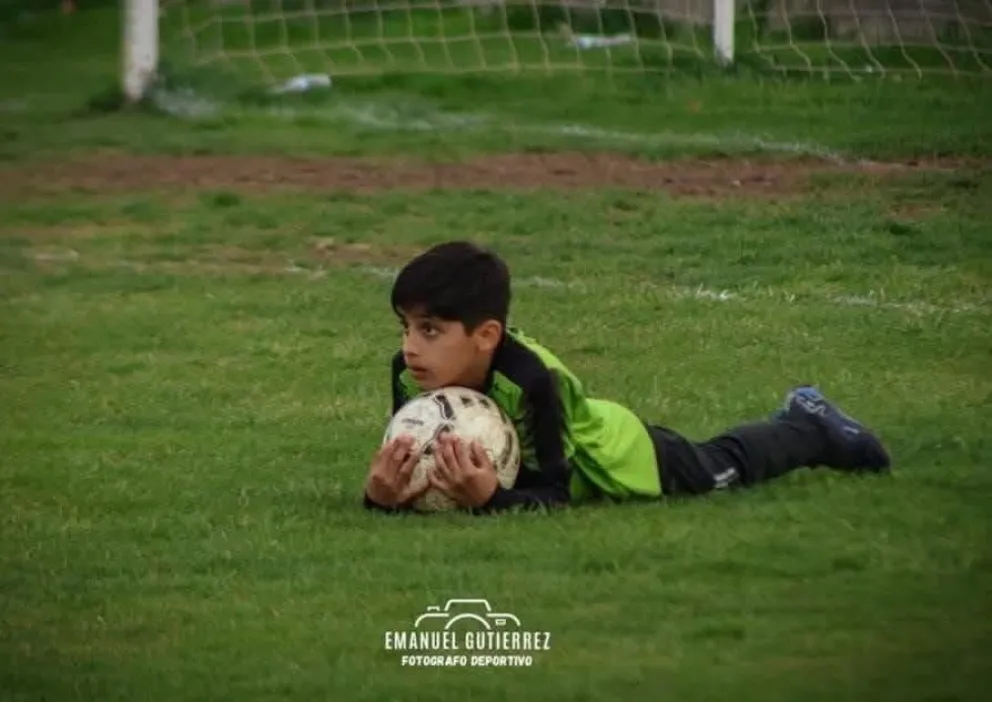 Javier iba a sexto grado y era el arquero de Pillmatún de la categoría predécima (imagen gentileza)