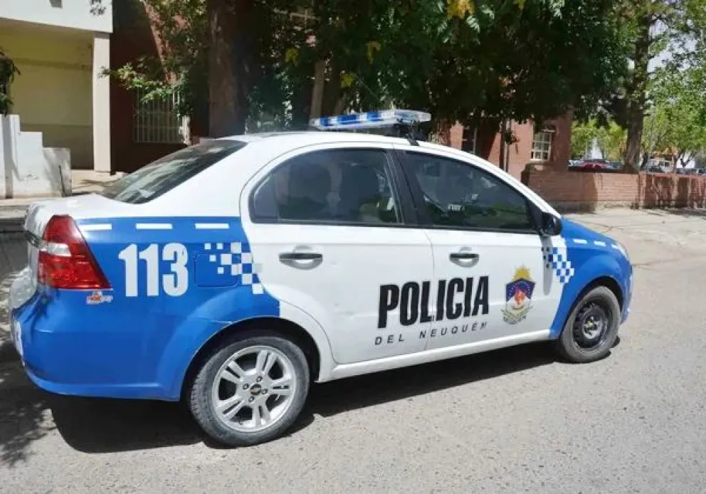 Los policías sorprendieron al delincuente portando el TV de 50 pulgadas por la calle, a las 8 de la mañana. Foto: archivo.