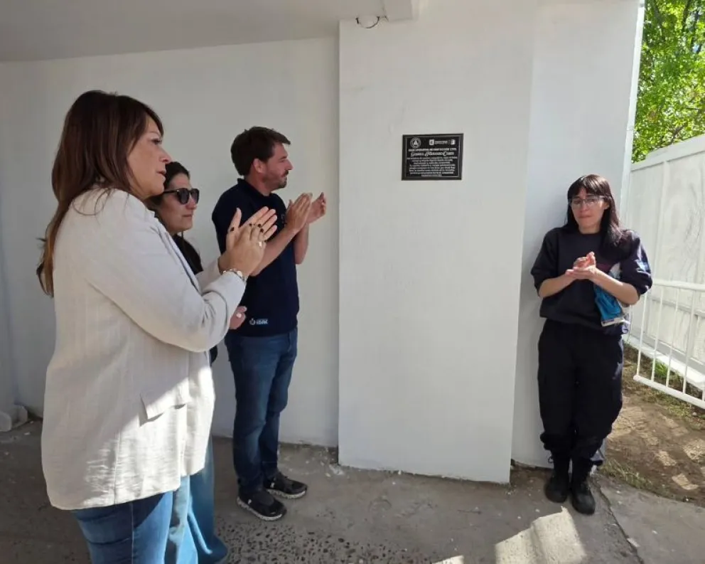 Estuvo presente el intendente Buteler, la presidenta del Concejo Karina Álvarez, la titular de Protección Civil Ayelén Quijada, entre otros. (Imagen Concejo Deliberante)