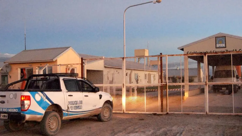 El incendio afectó un predio vecino a la cárcel de Cipolletti, ubicada sobre la calle Rimmele. Foto: archivo.
