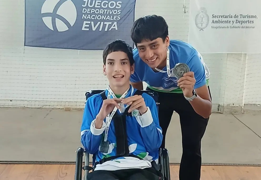 El ejemplo de Emanuel: sobreponerse a todo, seguir luchando. Estudia en un colegio secundario común, entrena y vive la vida con todas sus ganas. Foto: gentileza.