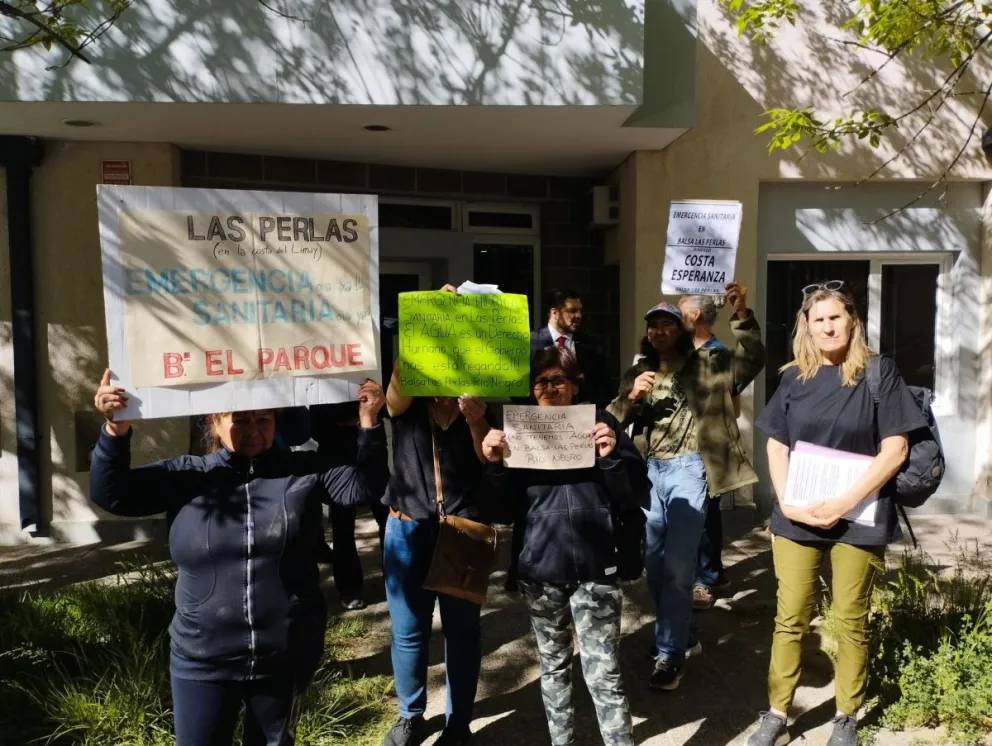 El municipio reemplazará la bomba dañada en los próximos días para solucionar el problema más urgente. Foto: Radio Quimunche Las Perlas.