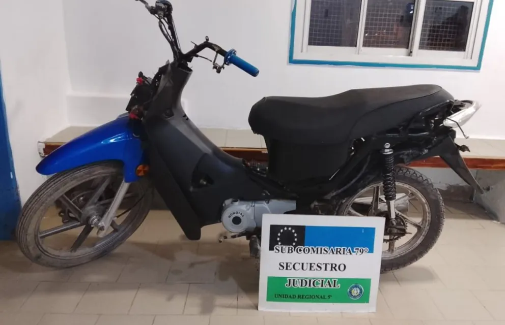 El adolescente fue interceptado cuando circulaba por Circunvalación y La Alameda. Foto: Policía de Río Negro.