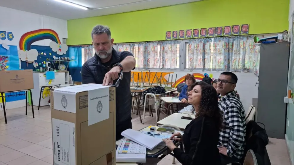 Las escuelas están habilitadas desde las 8 de la mañana. El plazo para votar cerrará a las 18. Foto: Cipo360.