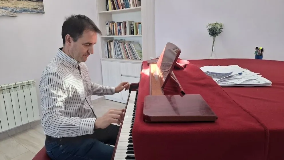 Emilio Peroni, actual presidente del Rotary, pianista reconocido internacionalmente, será parte de la Misa Criolla. Foto Daniela Luján para Cipo360