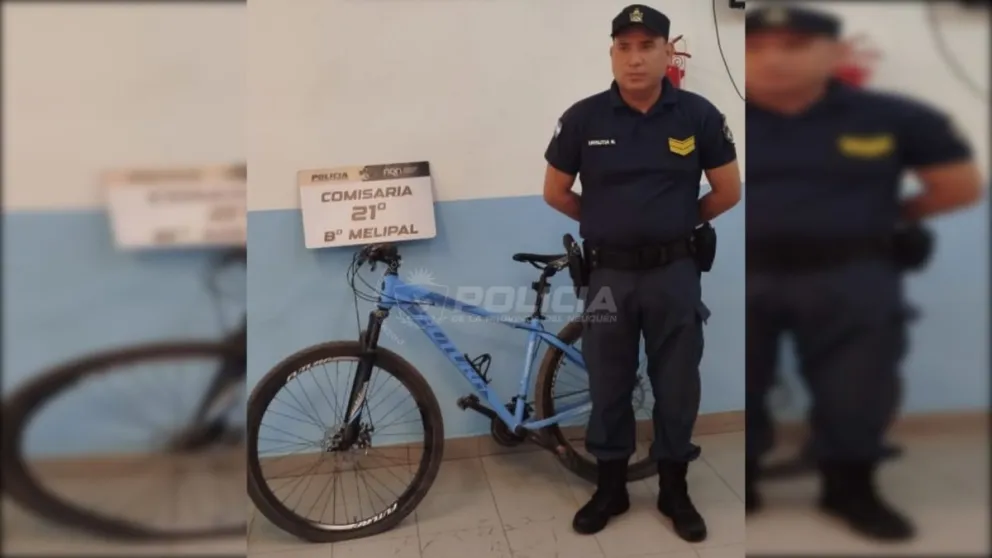 La bicicleta todavía estaba en la comisaría 21 del barrio Melipal, a la espera de que su dueño la reclame. Foto: Policía de Neuquén.