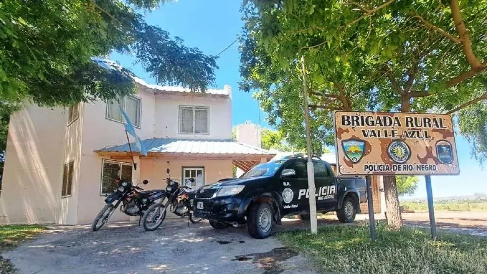 La Brigada Rural pudo dar con el hombre extraviado en medio de la meseta al sur del río Negro. Foto: gentileza