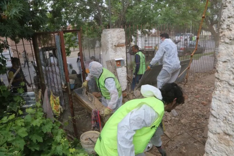 La mujer fue internada y consideran derivarla al área de Salud Mental. 