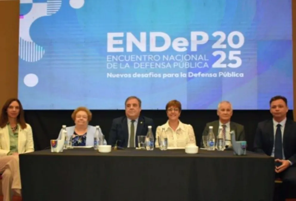 En el encuentro participaron la jueza del Tribunal de Impugnación, Rita Custet Llambí; y el defensor general de Río Negro, Ariel Alice. Foto: gentileza Ministerio Público.