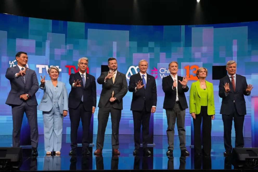 Los candidatos presidenciales en un debate previo a las elecciones generales. 