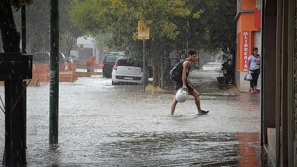 La lluvia tuvo algunos momentos de gran intensidad durante la mañana y la tarde - noche del domingo. Foto: archivo.