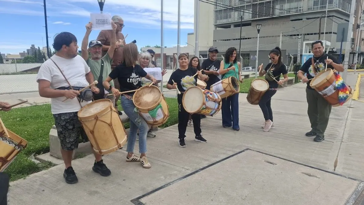 Marcha de los bombos