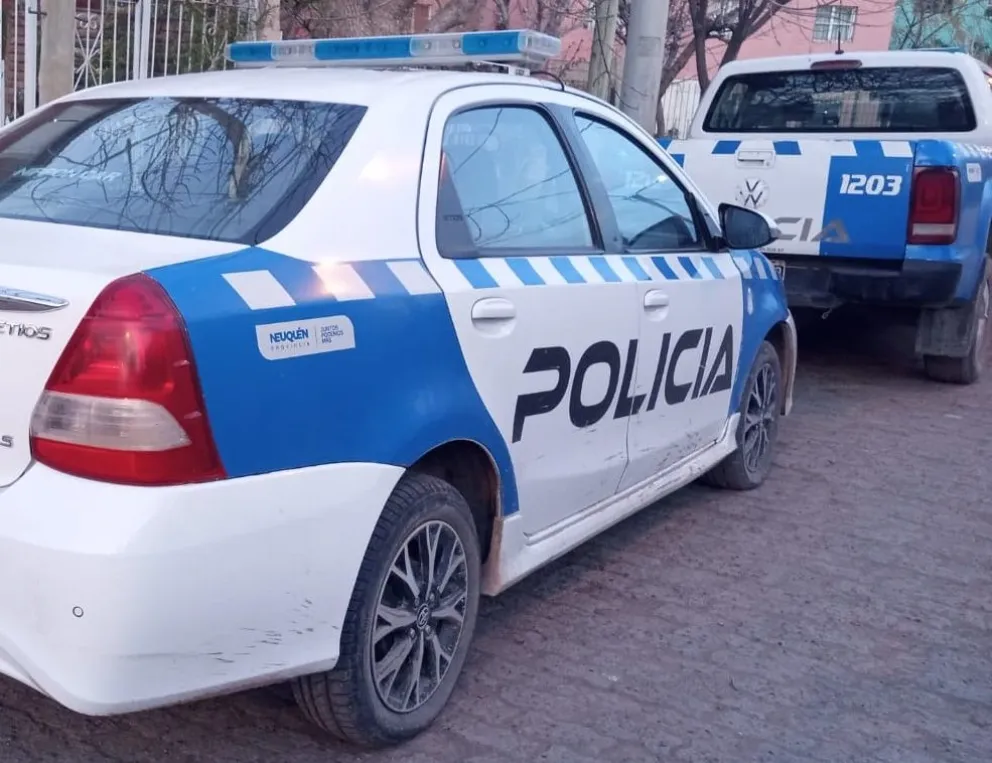 La mujer está fuera de peligro y  al hombre se le formularán cargos al detenido por tentativa de femicidio. Foto archivo