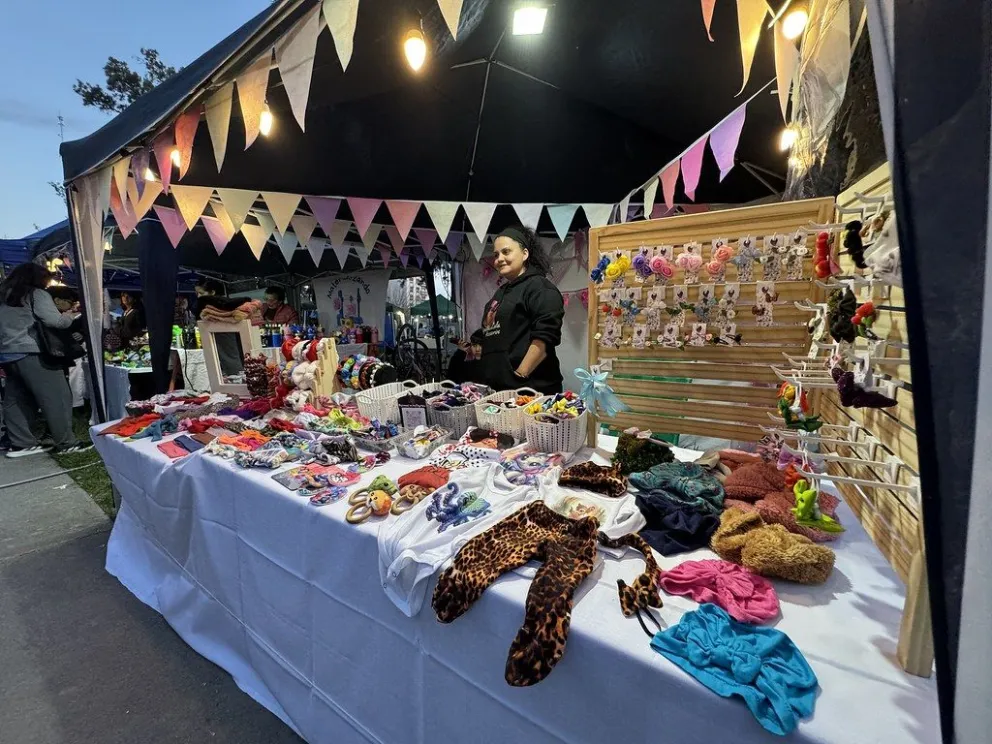 La Feria especial de Navidad se desarrollará esta tarde en Parque Norte y mañana en la Plaza San Martín.