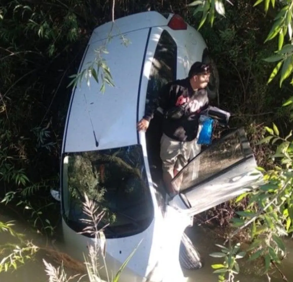 Personal de la Comisaría 45° acudió al lugar. Foto gentileza Policia de Rio Negro