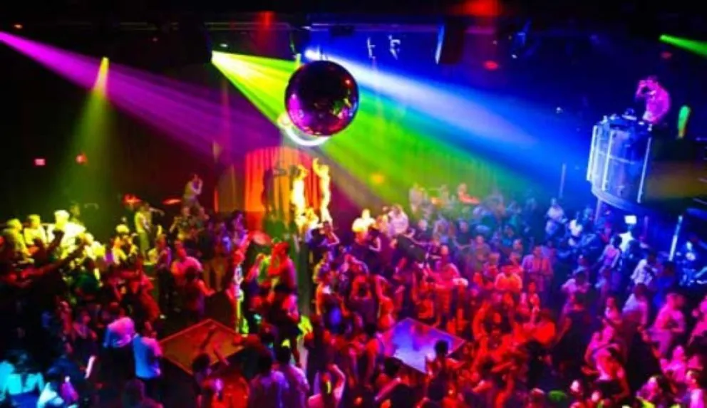 Además de la paralización de las actividades del salón de fiestas hasta que se efectúen las adaptaciones necesarias, el juez dispuso una indemnización para los vecinos que impulsaron la acción. Foto: archivo.