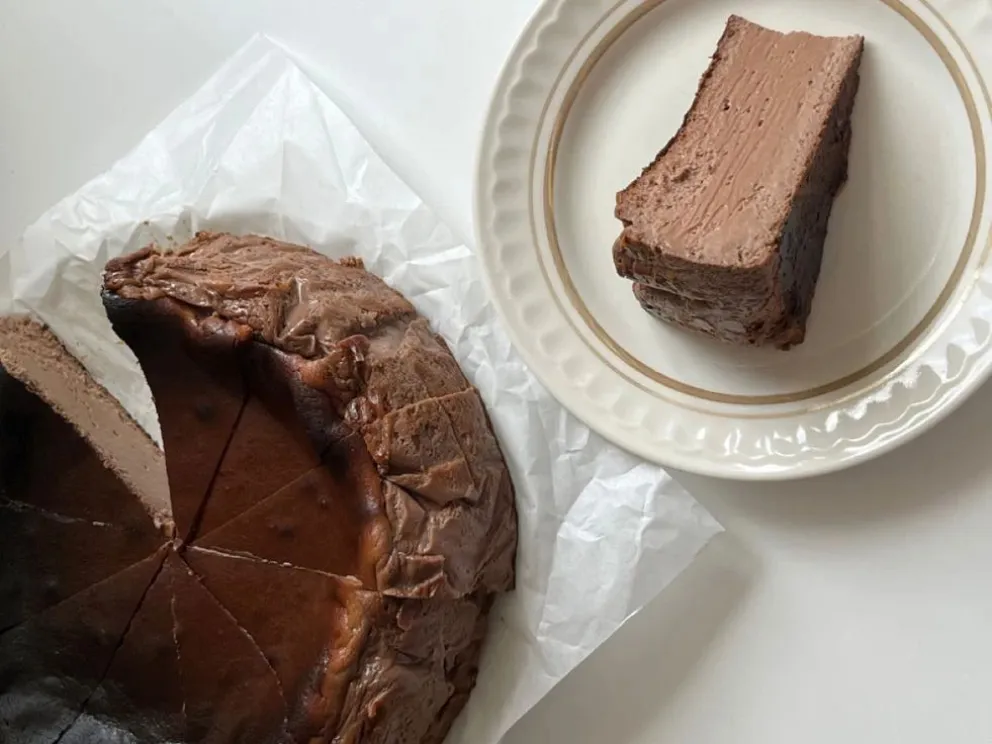 Torta vasca de chocolate, ¡queda riquísima!