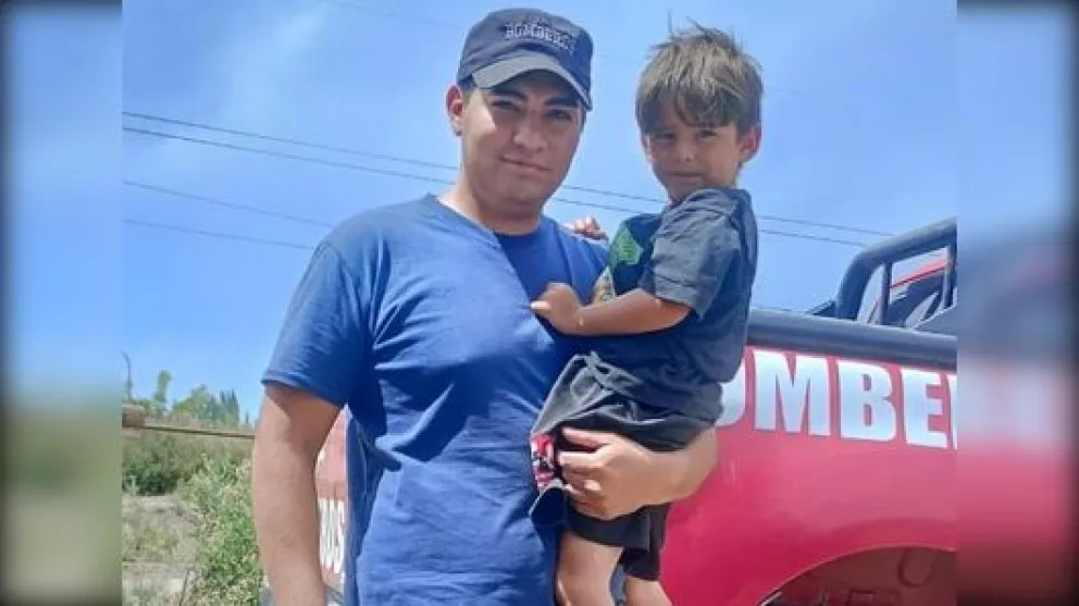 El cabo Santana le salvó la vida a Santi con una "maniobra de Heimlich", para desobstruir las vías respiratorias. Foto: gentileza.