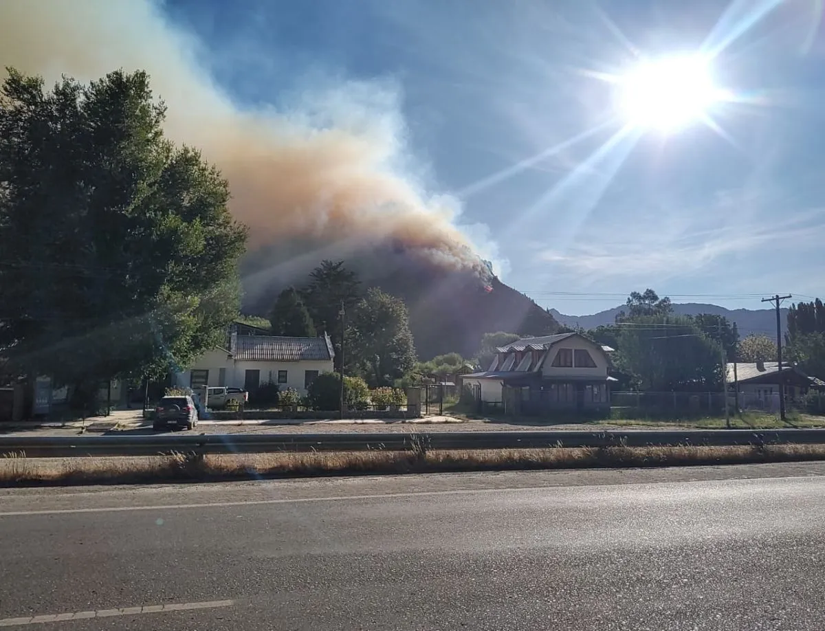 incendio en el Hoyo y Epuyen