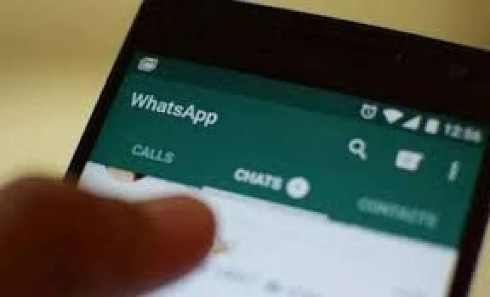 El Ministerio de Salud de Neuquén alertó por fraudes vía WhatsApp y llamadas telefónicas. Foto archivo