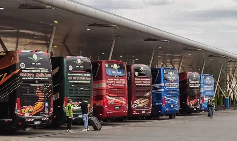 El sujeto fue detenido en la Terminal de Neuquén, cuando intentaba abordar un micro hacia Buenos Aires. Foto: archivo.