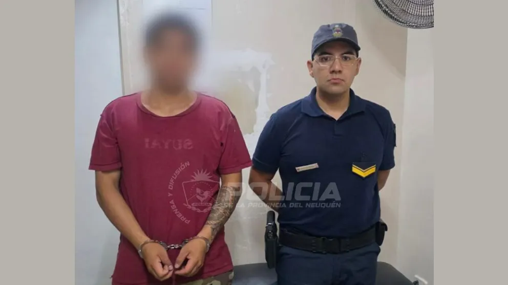 Los detenidos fueron puestos a disposición de la fiscalía. También se recuperaron equipos robados. Foto: Policía de Neuquén.