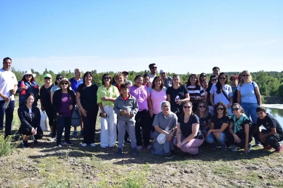 El tradicional Camino del Agua abrió la segunda jornada de la 14° Fiesta Provincial de los Canales de Riego en Luis Beltrán. Crédito: Municipalidad de Luis Beltrán