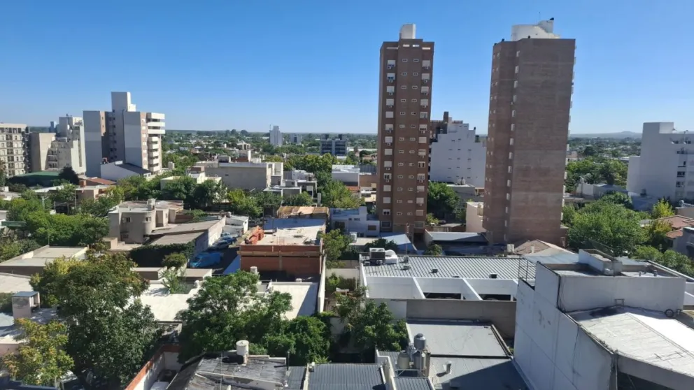 Fin de semana largo a puro sol y calor en Cipolletti. Foto Cipo360