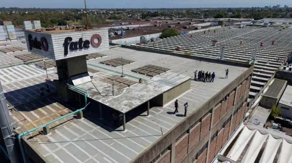 Se ordenó dejar sin efecto el despido de más de 900 empleados.