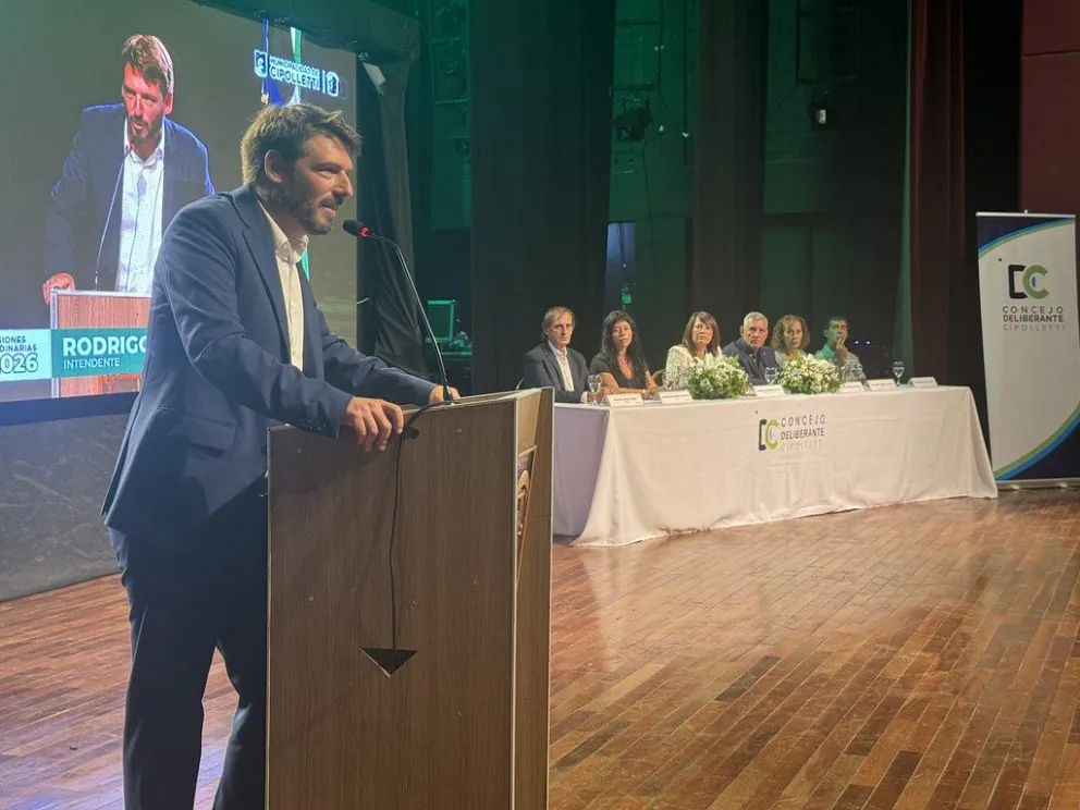 El intendente Buteler planteó los desafíos de crecimiento y desarrollo que deberá enfrentar la ciudad en los próximos años. Foto: Prensa Municipal.