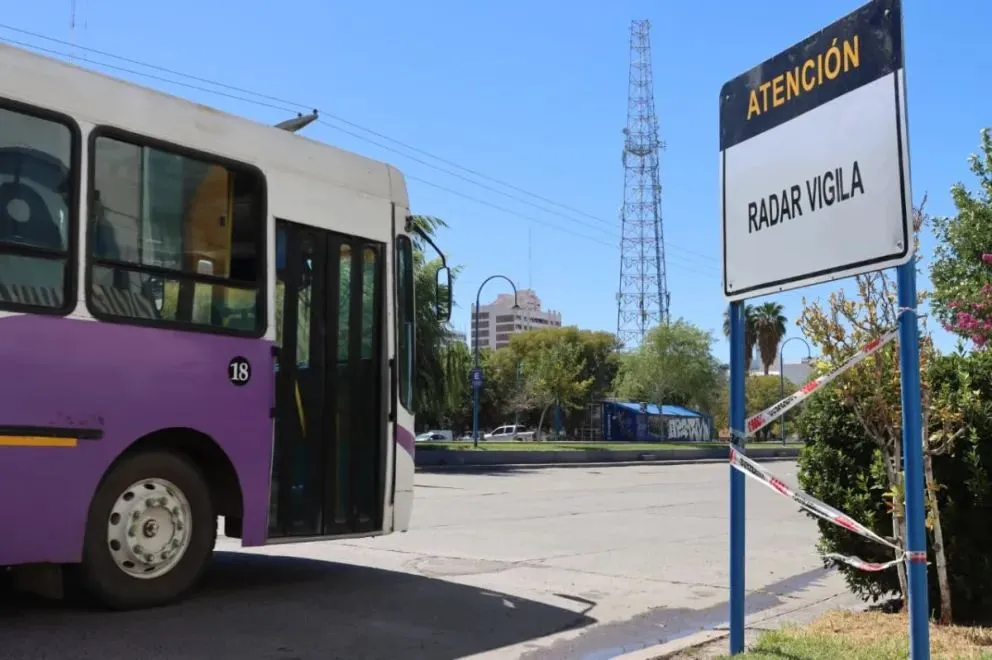 A partir del lunes ya están en funcionamiento los diferentes radares, y gran parte de los vecinos consultados, aún no lo sabían. Foto Tania Domeniccuci-ANR