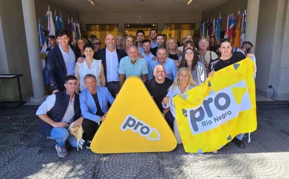 El roquense Juan Martín fue uno de los patagónicos en el encuentro, junto al Gobernador de Chubut, Ignacio Torres (Foto: Gentileza).