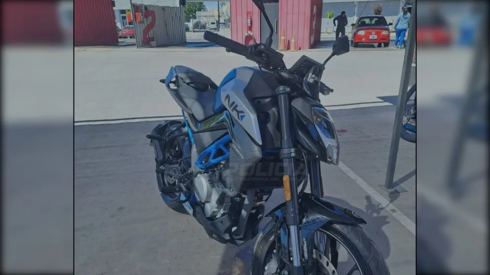 La moto, una CF300, fue encontrada en Allen por efectivos de la Unidad 6°. Foto: Policía de Neuquén.