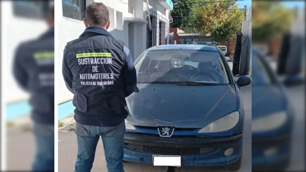 El Peugeot 206 tenía un pedido de secuestro emitido por la comisaría 32 de Cipolletti.