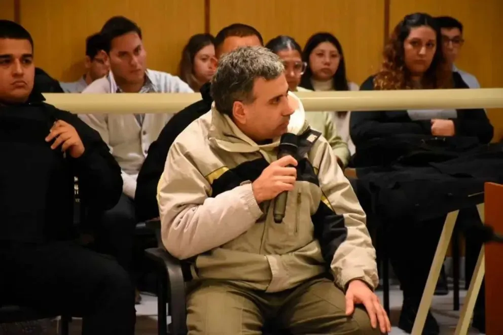 Pedro Acuña, durante el juicio que se le siguió por el femicidio de su pareja. Denuncian que busca contactarse con otras mujeres a través de redes sociales. Foto: archivo.
