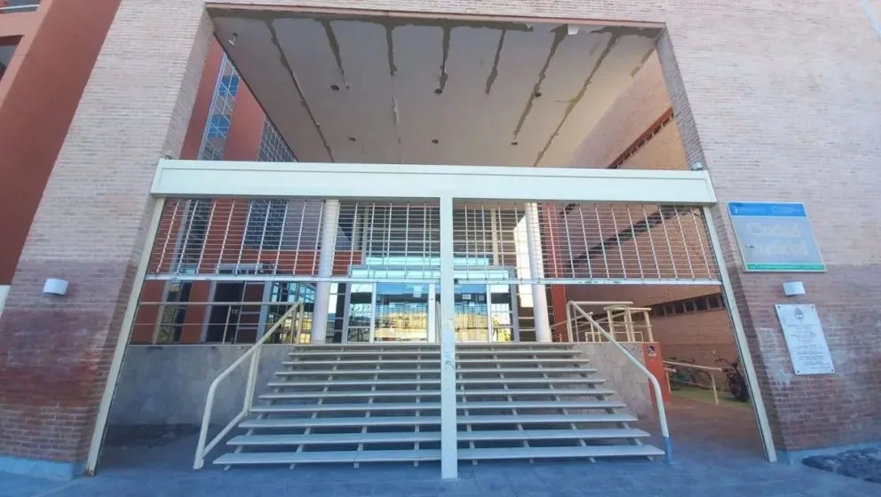 El edificio judicial de Roca concentra las oficinas donde funcionaban los depósitos bajo custodia del Poder Judicial. Foto: Tania Domenicucci - ANR.